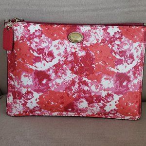 Coach zip pouch/cosmetic bag/small accessory pouch